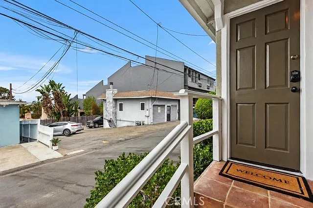 31726 Virginia Way — Photo 4
