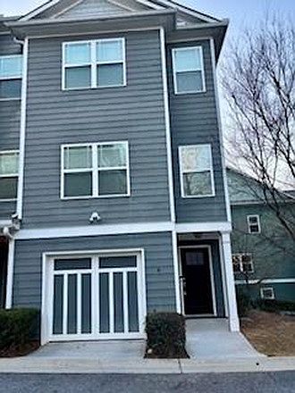 1st image of 1365 Memorial Dr SE Unit 6