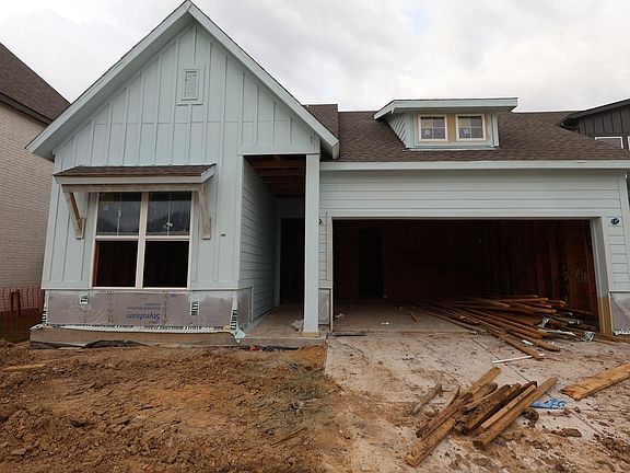 4th image of 2555 Mission Heights Way