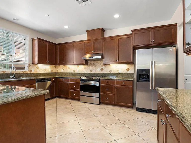 10667 Golden Willow Trl #150 — Photo 15