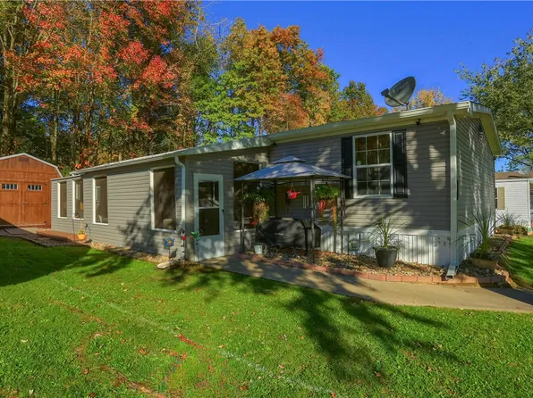 117 Annette Dr, New Castle, PA 16101