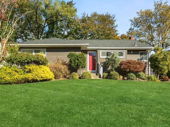 437 Cedar Lane, East Meadow, NY 11554