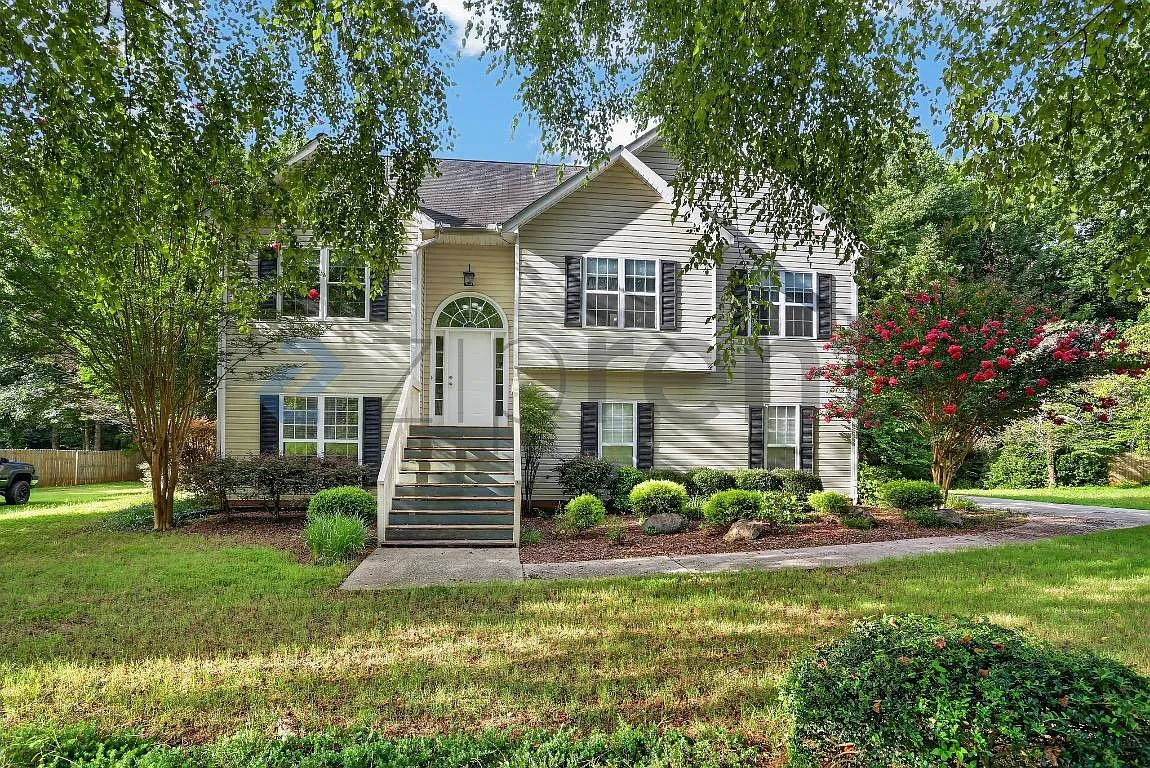 Legacy Estates — Photo 1