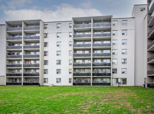 7471 Yonge St, Markham, ON L3T 2B9