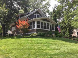 718 W 9th St, Cedar Falls, IA 50613