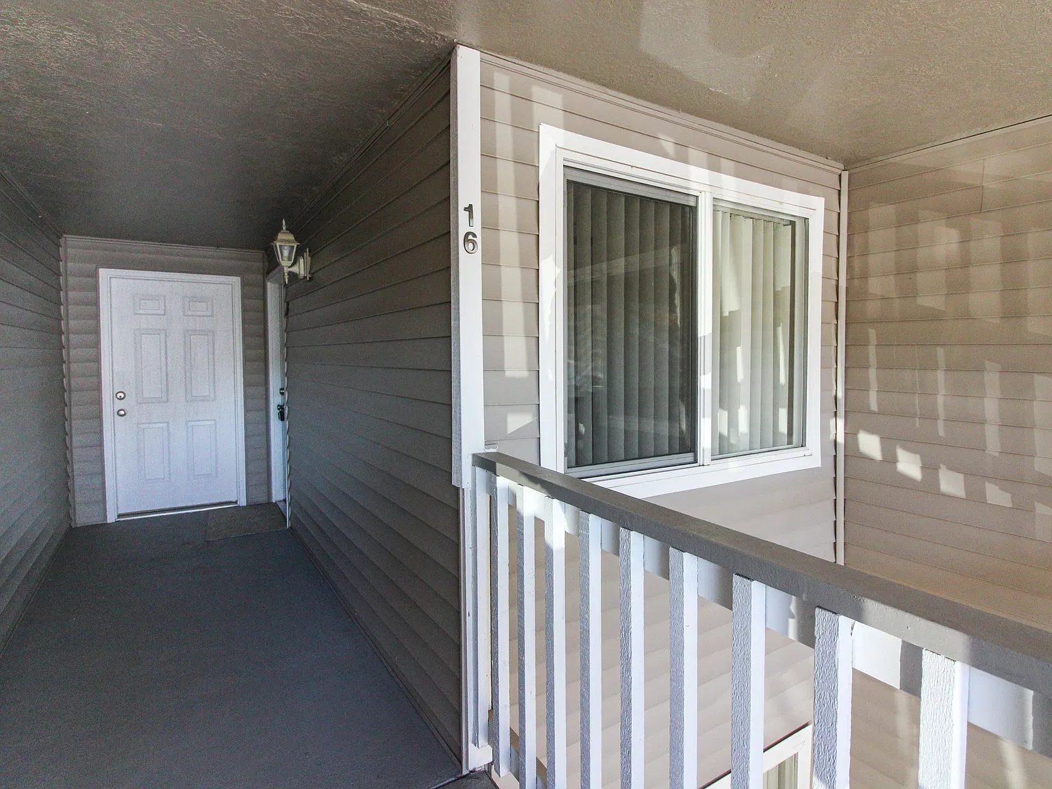 3 bed, 1040 sqft, $1,550 — Photo 3