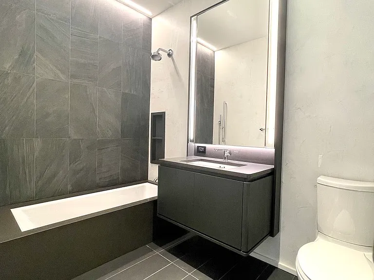 77 Charlton St #N3G — Photo 10