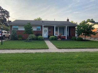 11215 Diamond Dr, Sterling Heights, MI 48314