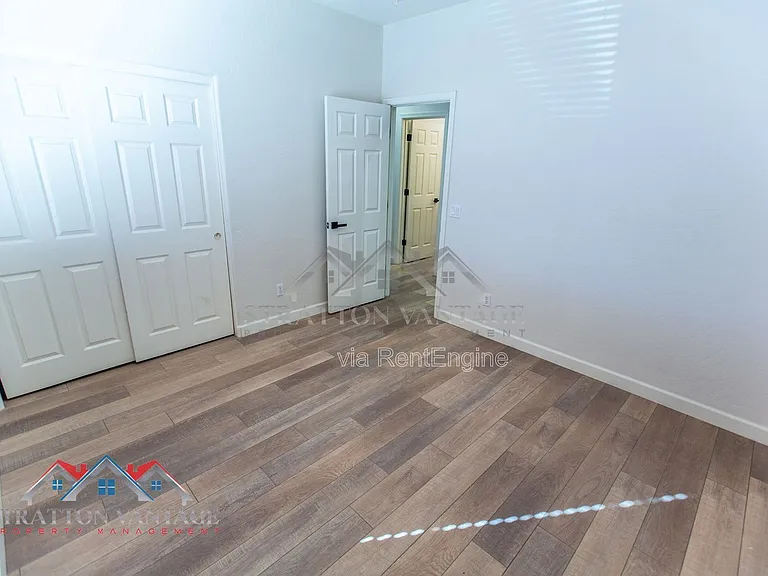 14616 W Windward Ave — Photo 31