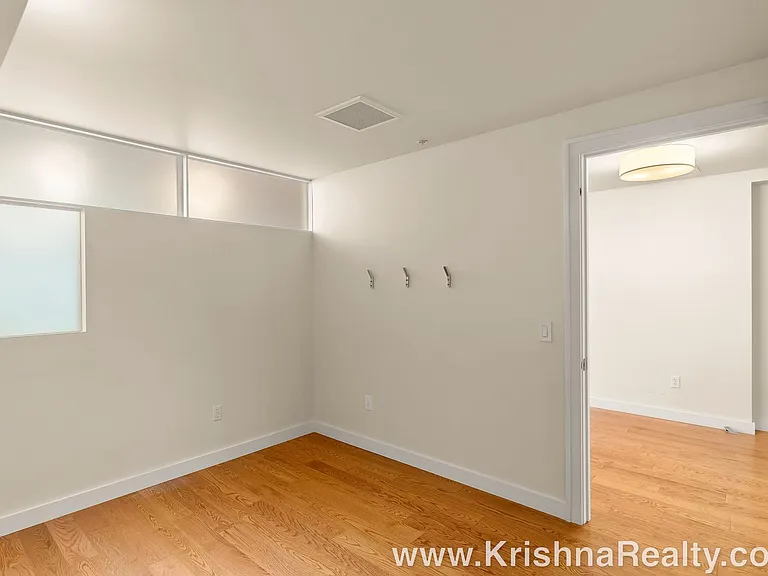 3601 SE River Pkwy #321 — Photo 11