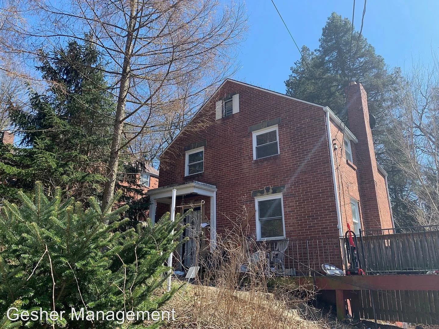10112 Gibson St photo 1