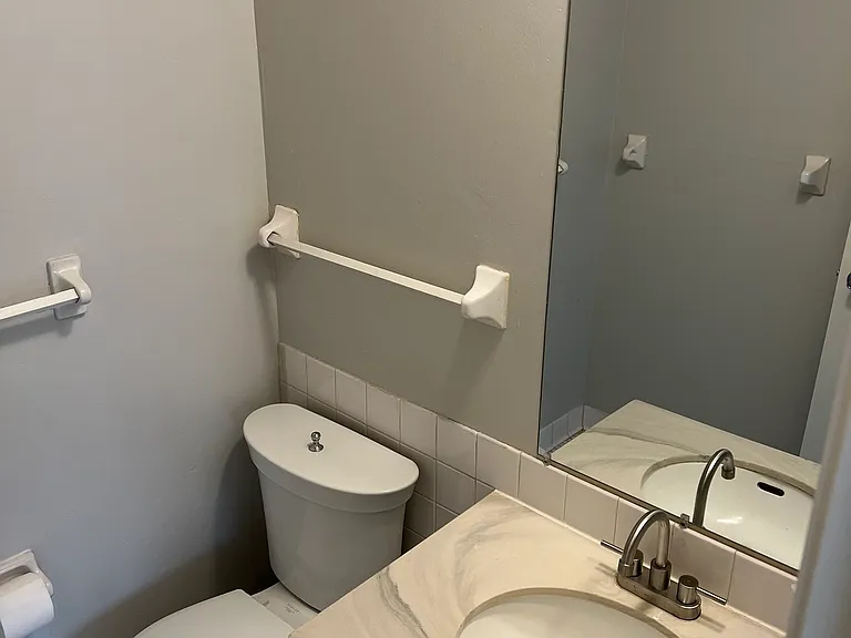 Westlake Estate — Photo 11
