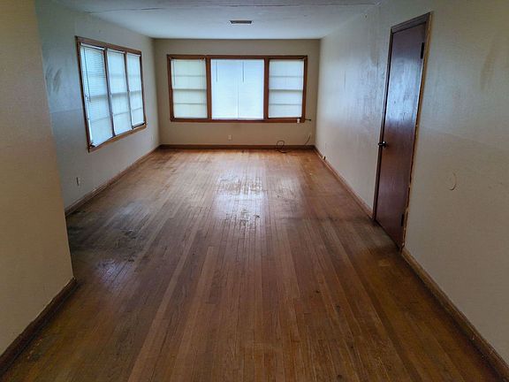 2nd image of 4295 Galveston St