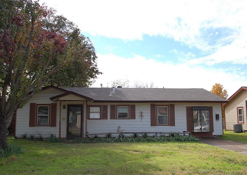1st image of 111 Tarrant Dr