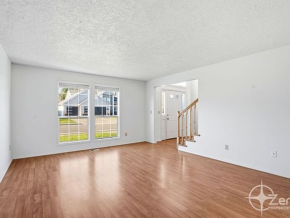 4th image of 16101 SE 18th St
