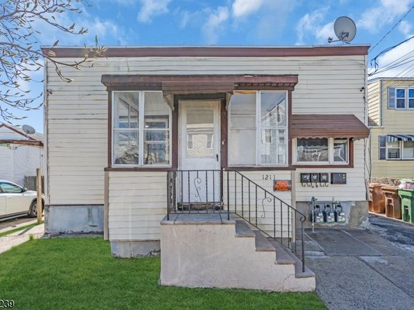 1211 Lincoln St, Linden City, NJ 07036