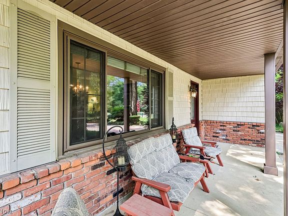 3rd image of 6544 O'Henry Cir