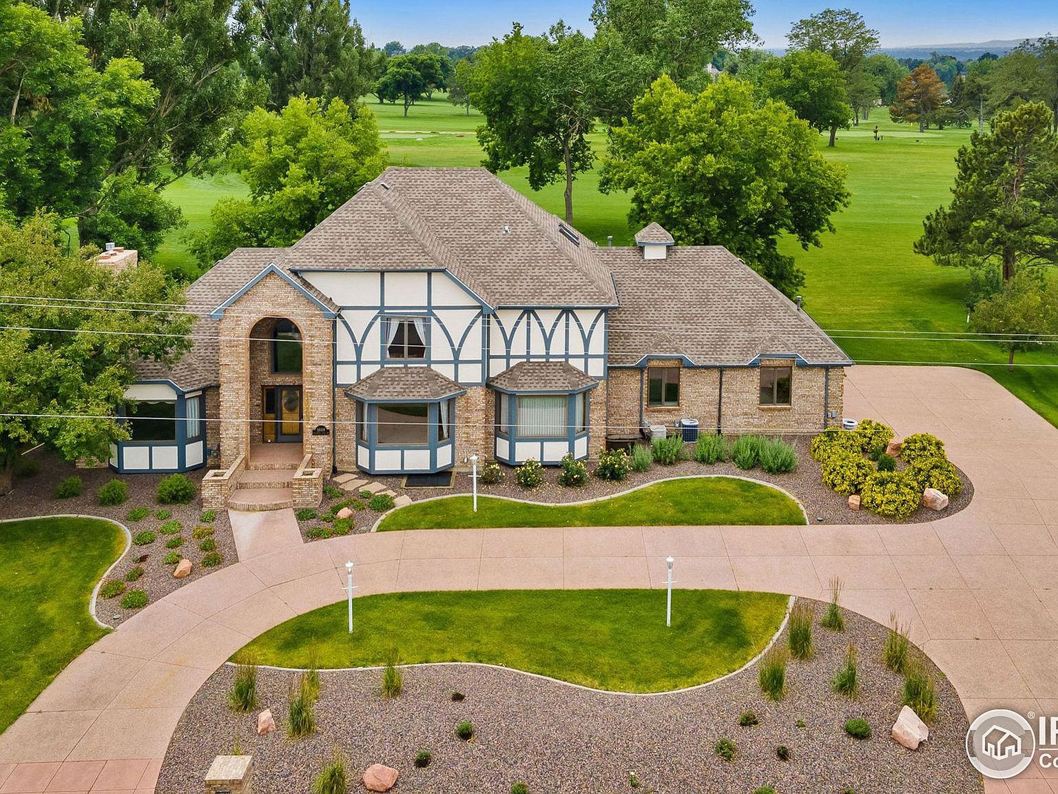 1609 Richards Lake Rd