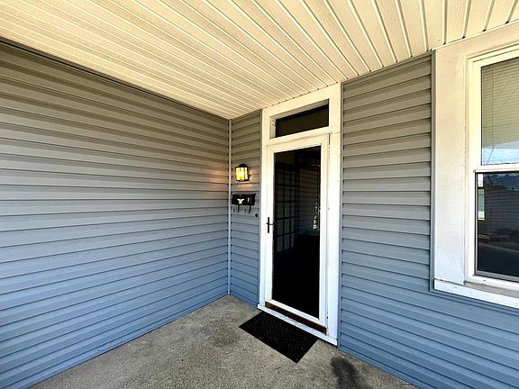 5th image of 623 Buckeye St