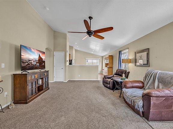 4th image of 10284 Norfolk Street