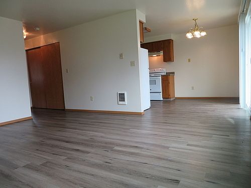 3rd image of 4602 80th St NE #1