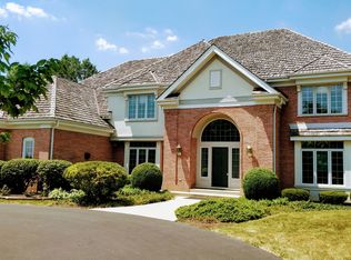 422 Regalia Dr, Inverness, IL 60010