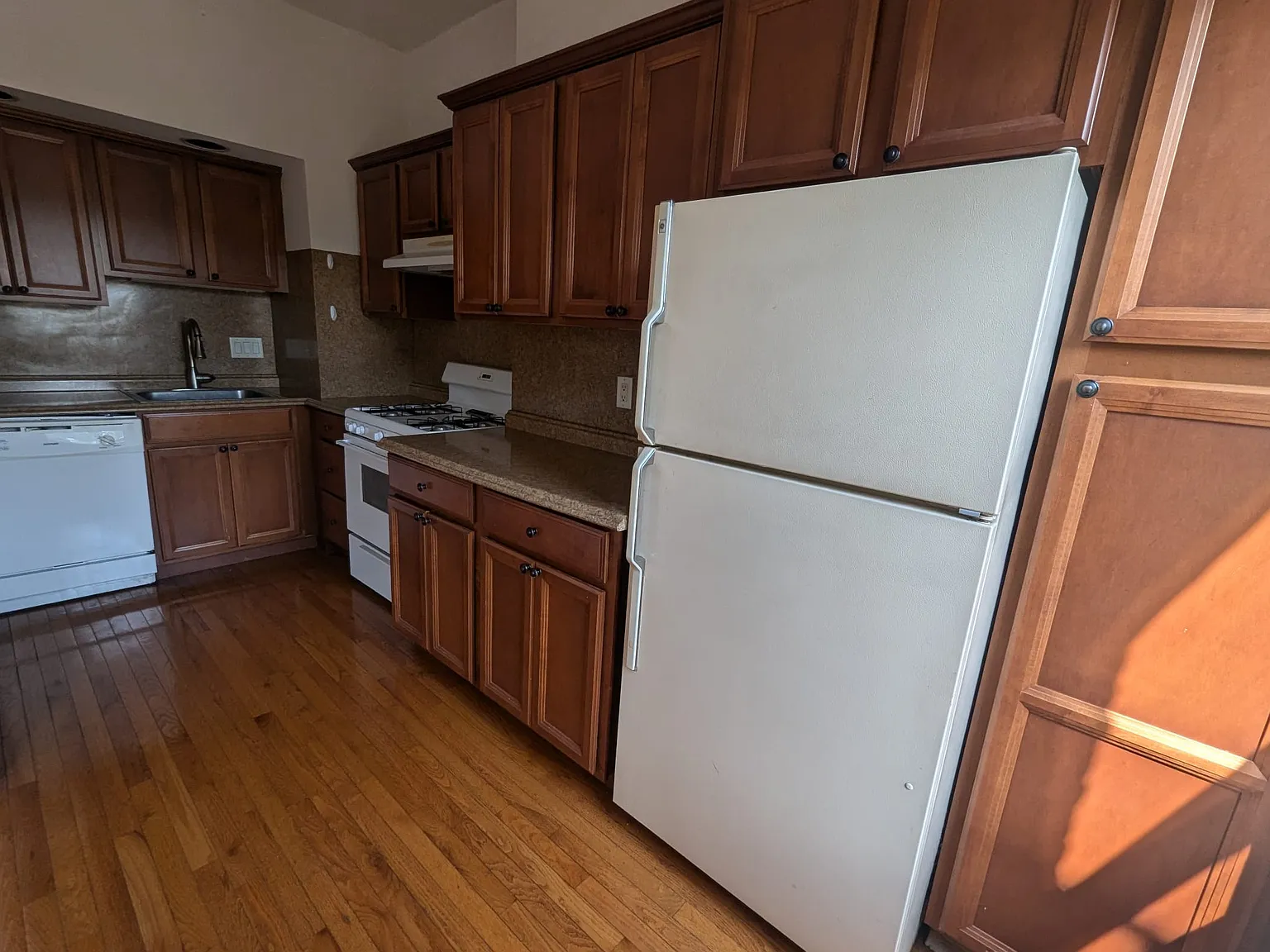 1 bed, $1,750 — Photo 4