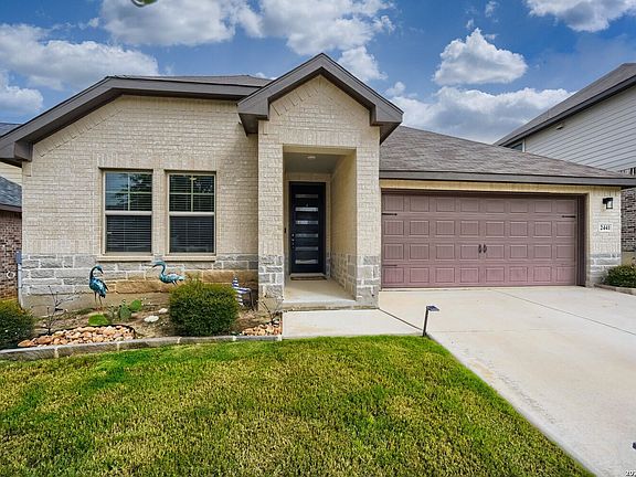 2nd image of 2441 Pennilynn Way