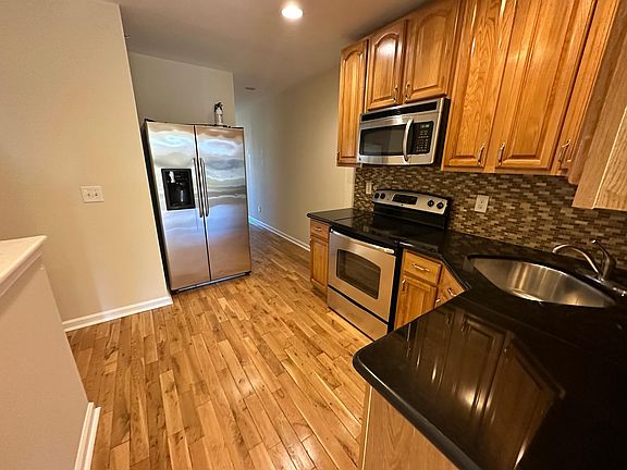 3rd image of 1931 N Uber St Floor 2