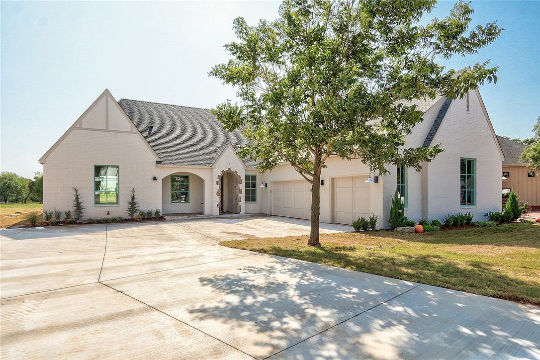 260 Old Farm Rd, Edmond, OK 73034 | Zillow