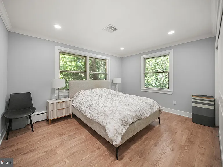 901 Dale Rd — Photo 38