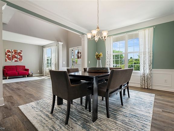 4th image of 700 Joseph Dr