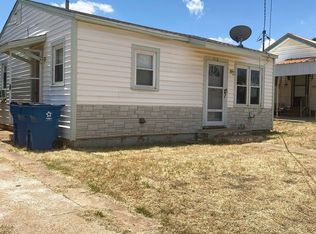 710 E Arkansas Ave, Sweetwater, TX 79556