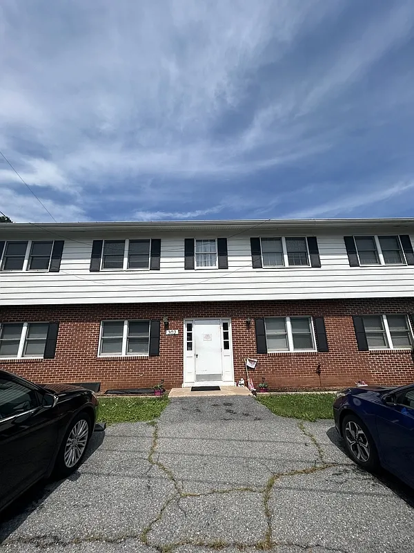 2 bed, 1.0 bath, 1000 sqft, $1,450 — Photo 2