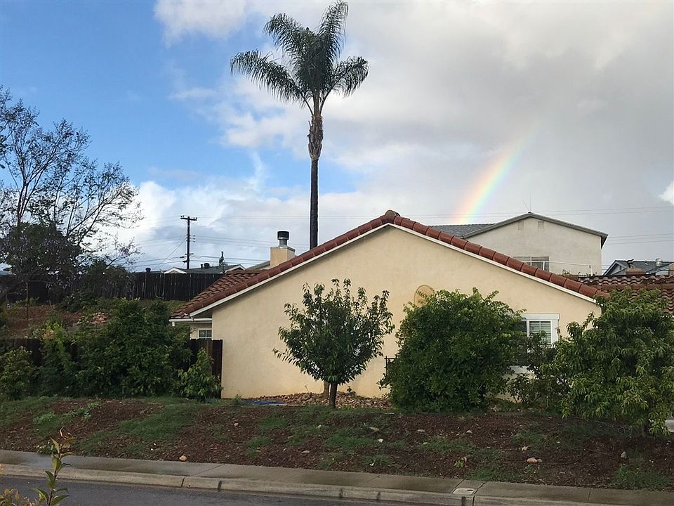 1st image of 9433 Calle Del Lago