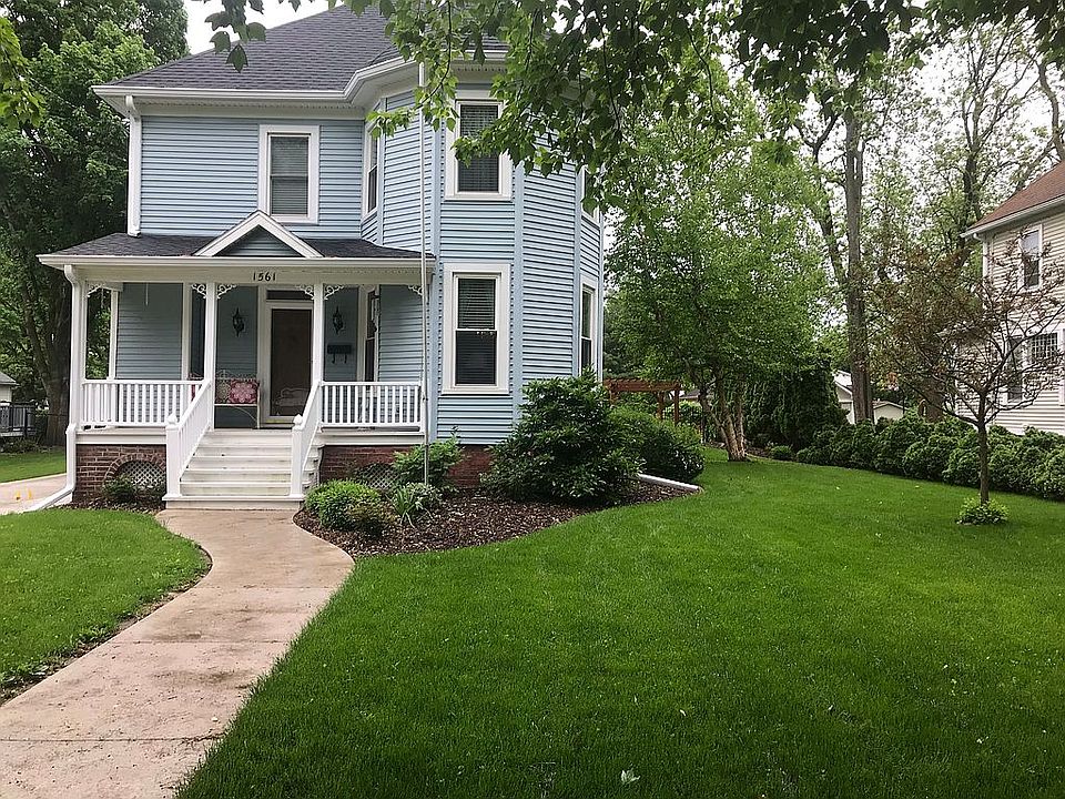 1st image of 1561 N Prairie St