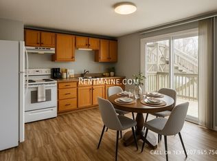 7 Gilchrest St #6, Thomaston, ME 04861