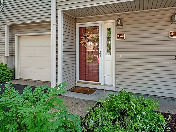 2nd image of 21 Thayer Pond Dr #5