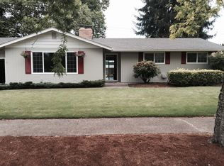 2560 Jeppesen Acres Rd, Eugene, OR 97401