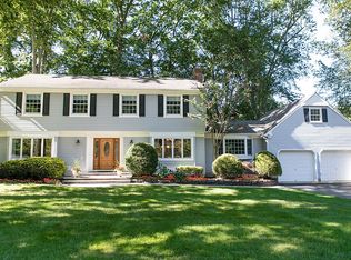 89 Tall Timber Rd, Middletown, NJ 07748