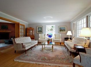 923 Wayne Ave, Deerfield, IL 60015