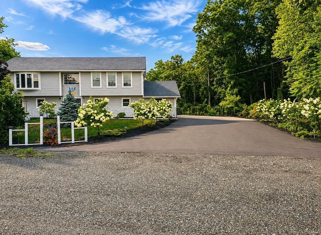168 W Millstream Rd - Property Image