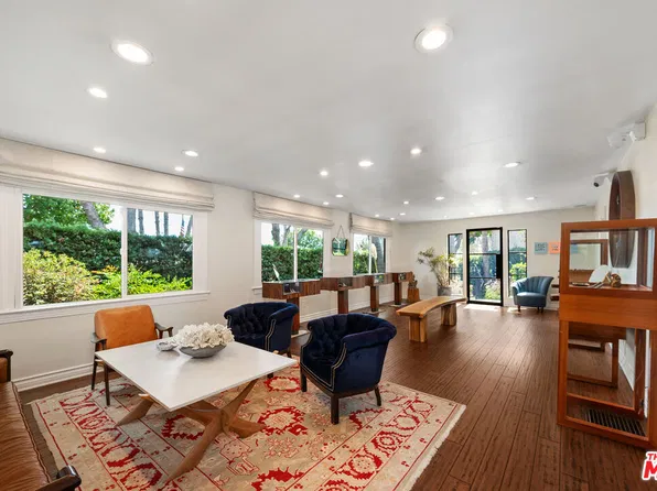 1111 N Crescent Heights Blvd, Los Angeles, CA 90046