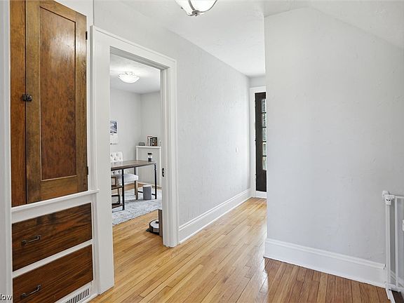 4th image of 1208 Elbur Ave