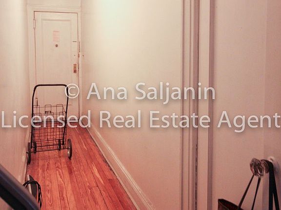 4th image of 3117 34th St APT 1B