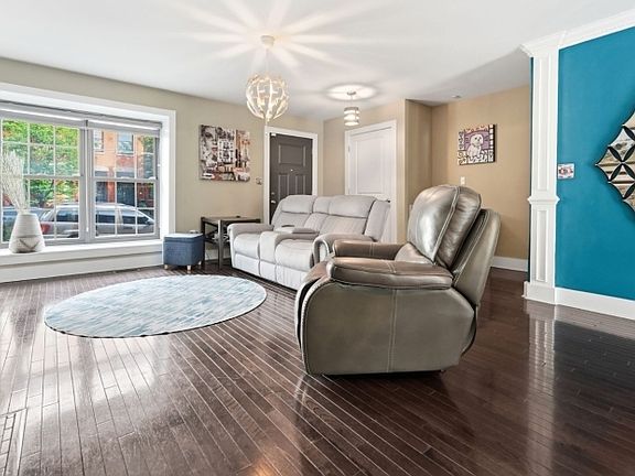 3rd image of 247 Mount Pleasant Ave