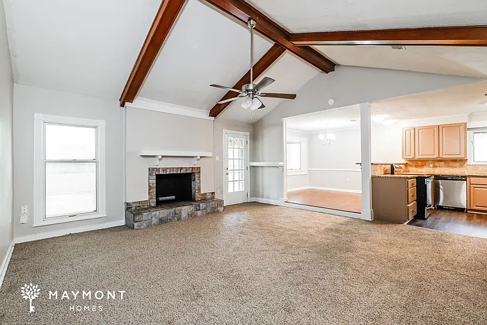 3 bed, 2.0 bath, 1464 sqft, $1,995 — Photo 3