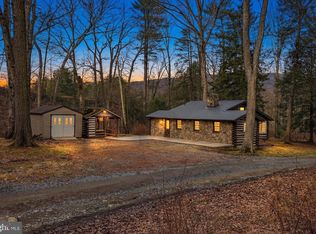 16 Short Ln, Jonestown, PA 17038