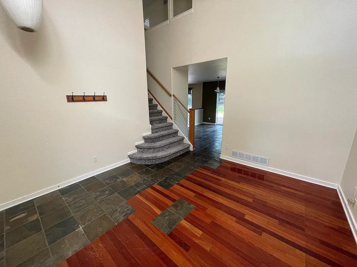 4 bed, 3.5 bath, 2050 sqft, $3,200 — Photo 2