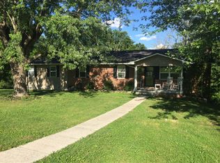 427 Scarlett Dr, La Follette, TN 37766